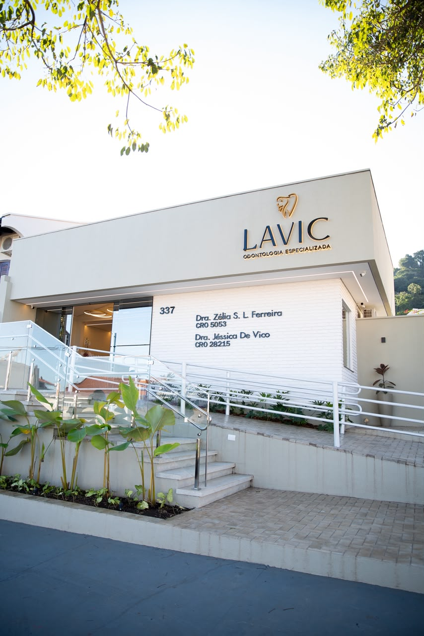Ambiente e equipe da Clínica LAVIC